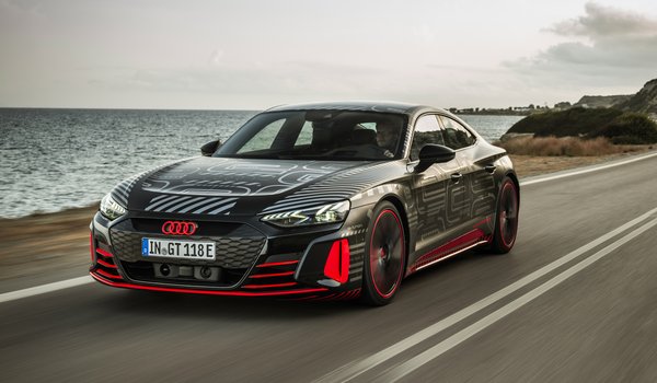 Обои на рабочий стол: 2020, Audi, RS e-Tron GT Prototype, движение, дорога, Купе