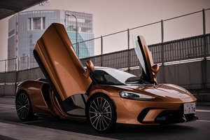 Обои на рабочий стол: doors up, GT, mclaren, McLaren GT