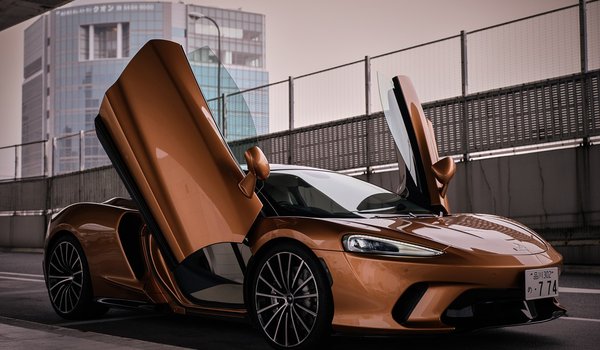 Обои на рабочий стол: doors up, GT, mclaren, McLaren GT