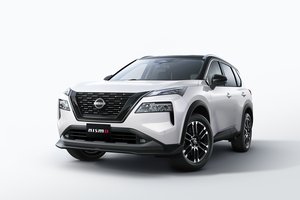 Обои на рабочий стол: NISMO, nissan, X-Trail, белый фон