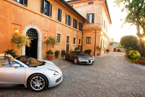 Обои на рабочий стол: bugatti, бугатти, дом