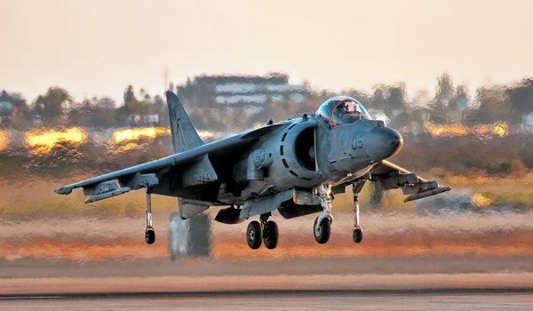 Обои на рабочий стол: AV-8B Harrier, оружие, самолёт