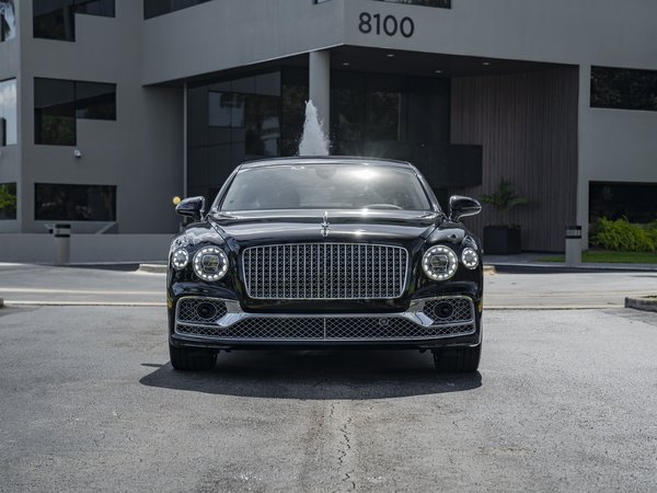 black, Flying Spur, front view
