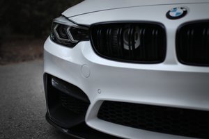 Обои на рабочий стол: Aggressive, BMW, F80, Sight, white