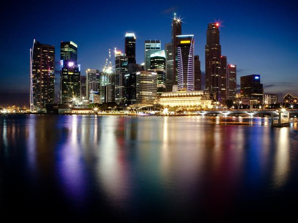 вода, город, мегаполис, небоскребы, ночной, обои, огни, отражение, сингапур, фото