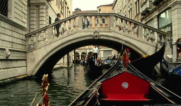 Обои на рабочий стол: венеция, гандола, италия, мост