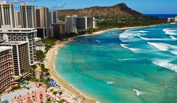 Обои на рабочий стол: beach, hawaii, waikiki, волны, океан, пляж