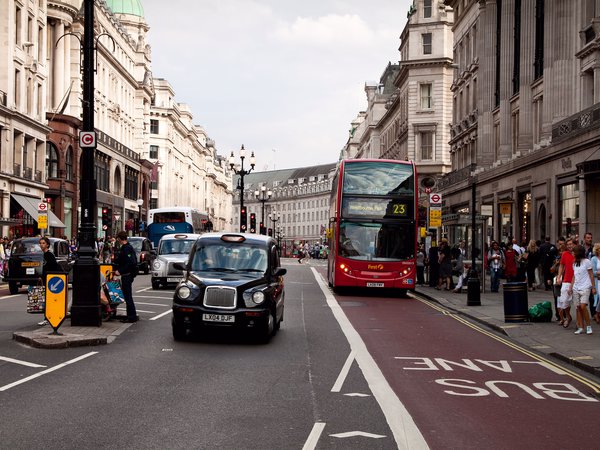 buss stop, england, street, автобус, архитектура, движение, здания, лондон, люди, остановка, улица