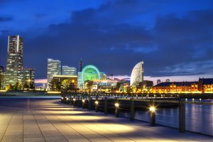 Обои на рабочий стол: japan, Yokohama, залив, Йокогама, мегаполис, набережная, ночь, огни, порт, япония