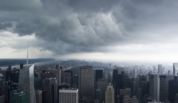Обои на рабочий стол: manhattan, new york, nyc, Storm Clouds, usa, нью-йорк, сша