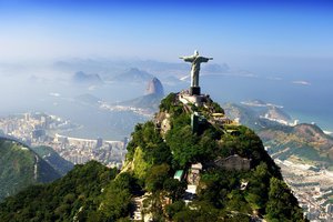 Обои на рабочий стол: бразилия, город, горы, Иисуса Христа, облака, спасителя, статуя