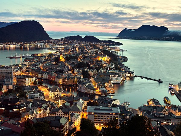 Ålesund, norway, вечер, город, море, норвегия, Олесунн, панорама