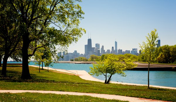 Обои на рабочий стол: chicago, Illinois, usa, америка, высотки, здания, небо, небоскребы, парк, сша, чикаго