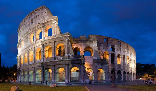 Обои на рабочий стол: colosseum, rome, вечер, италия, колизей, небо, рим
