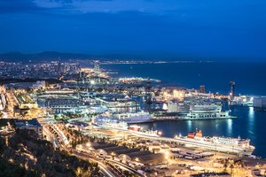 Обои на рабочий стол: barcelona, Harbour, night, panorama, spain, барселона, испания, море, набережная, ночь, панорама