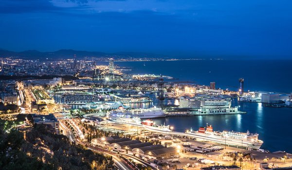 Обои на рабочий стол: barcelona, Harbour, night, panorama, spain, барселона, испания, море, набережная, ночь, панорама