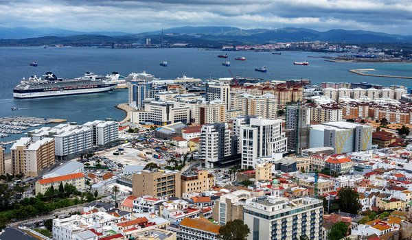 Обои на рабочий стол: гавань, Гибралтар, здания, корабли