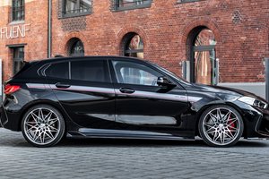 Обои на рабочий стол: 2022, BMW 1-Series, Manhart, Manhart MH1 350, вид сбоку, тюнинг, хэтчбек