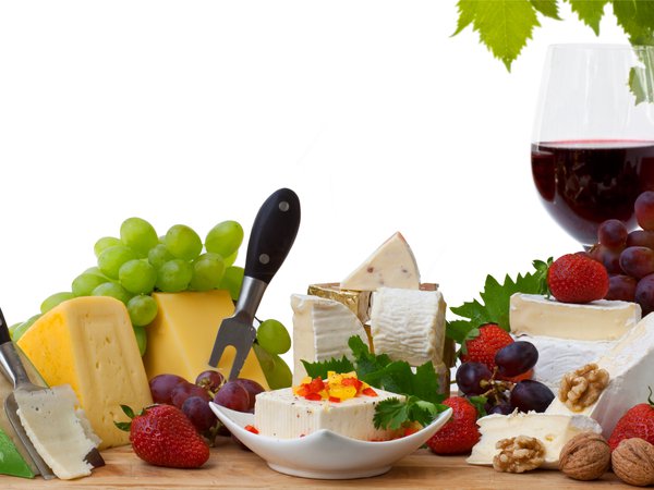 бокал, вино, виноград, грецкие орехи, клубника, красное, сыр