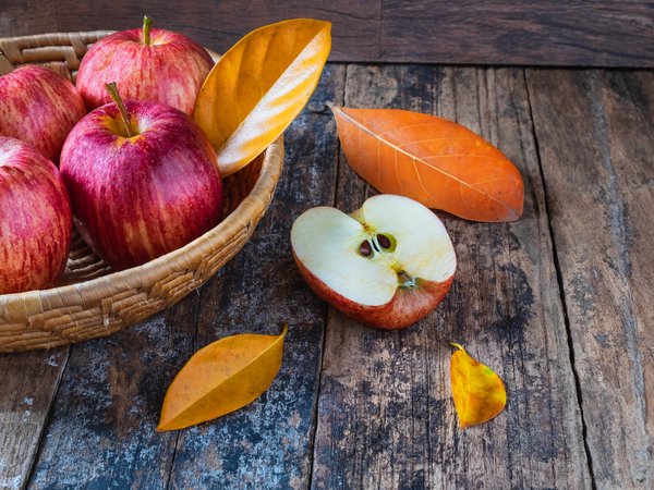 apples, autumn, fruits, leaves, wood, листья, осенние, осень, яблоки
