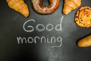Обои на рабочий стол: croissants, good morning, выпечка, круассаны, пончики
