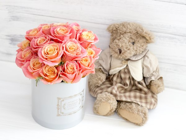 bear, cute, flowers, love, pink, romantic, roses, teddy, букет, игрушка, коробка, любовь, мишка, розы, цветы