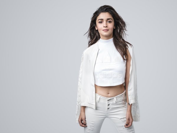 actress, Alia Bhatt, beautiful, beauty, bollywood, brunette, celebrity, cute, eyes, face, figure, girl, hair, hot, indian, lips, model, pose, pretty, sexy, smile