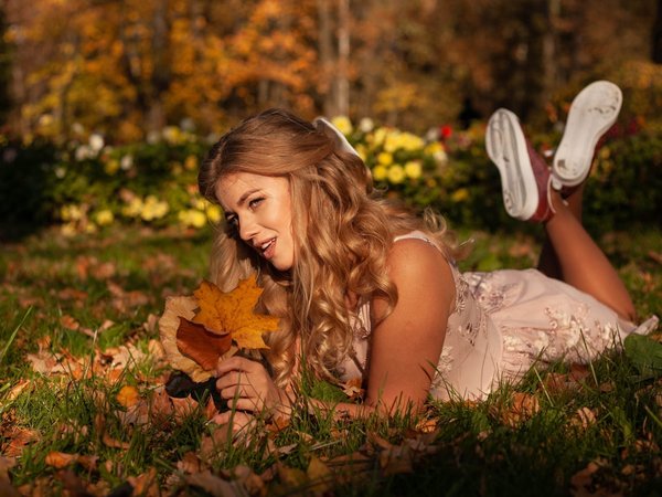 Anna Kostenko, blonde, dress, flowers, grass, leaves, model, nature, sneakers, women, women outdoors