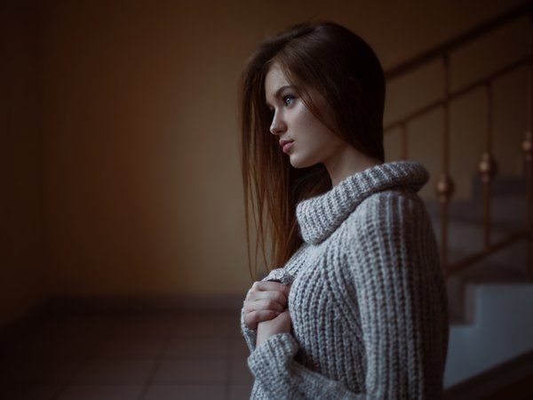 Анастасия, девушка, свитер, фотограф Артём Галькевич