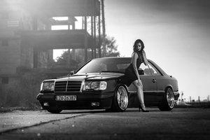 Обои на рабочий стол: Coupe, girl, Mercedes - Benz, model, W124