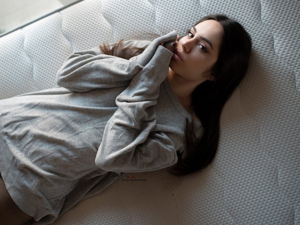 brunette, in bed, indoors, mattresses, Mauro Saranga, model, sweater, девушка