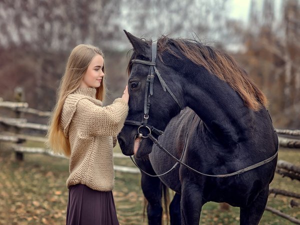 Виктория Дубровская, девушка, животное, конь, лошадь, осень, природа, профиль, русая, свитер, юбка