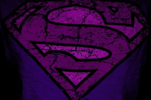 Обои на рабочий стол: superman, значок, футболка