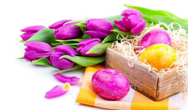 Обои на рабочий стол: весна, пасха, пасхальные, праздник, сиреневые, тюльпаны, цветы, яйца