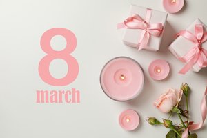 Обои на рабочий стол: 8 march, 8 марта, candles, celebration, flowers, gift box, happy, pink, ribbon, rose, spring, women, женский день, подарок, роза, свечи, цветы