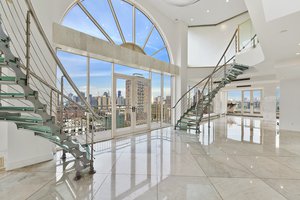 Обои на рабочий стол: penthouse in Brooklyn, дизайн, интерьер, мегаполис, пентхаус, стиль