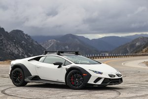 Обои на рабочий стол: 2024, Huracan, lamborghini, Lamborghini Huracan Sterrato