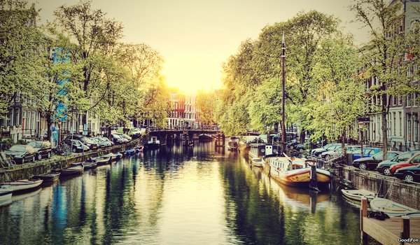 Обои на рабочий стол: amsterdam, canal at sunrise, netherlands, амстердам, вода, голландия, город, канал, нидерланды, рассвет