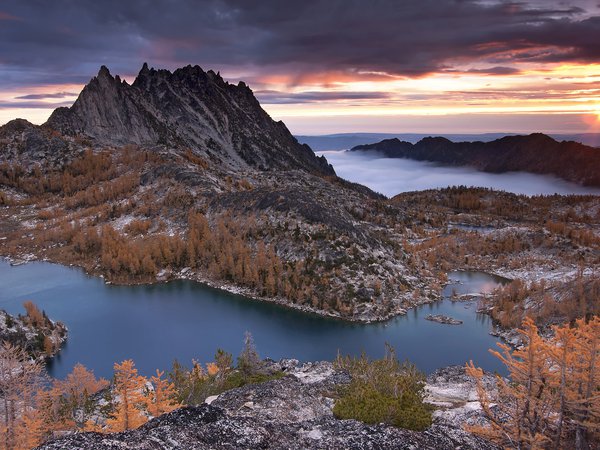 Prusik Peak, горы, деревья, закат, озёра, природа