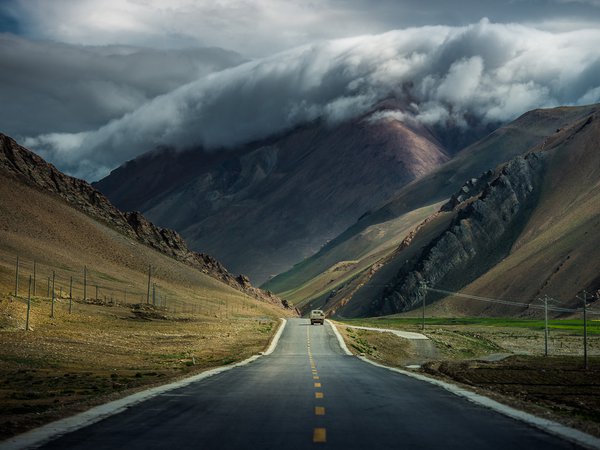 горы, дорога, машина, облака, тибет, тучи