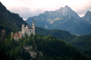 Обои на рабочий стол: Neuschwanstein, бавария, германия, горы, замок, нойшванштайн
