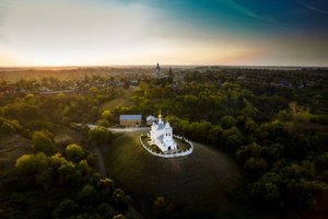 Обои на рабочий стол: Епифань, Николай Брытков, пейзаж, посёлок, Свято-Успенский женский скит, Тульская область, Успенский храм, холм, храм
