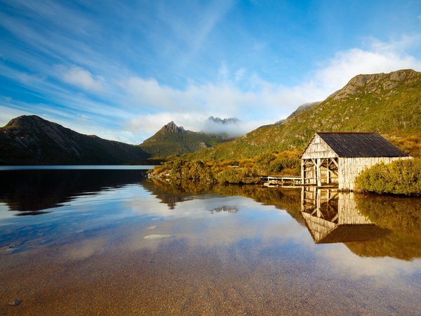 boatshed, Cradle Mountain, Dove Lake, Tasmania, австралия, горы, озеро, отражение, спокойствие, эллинг