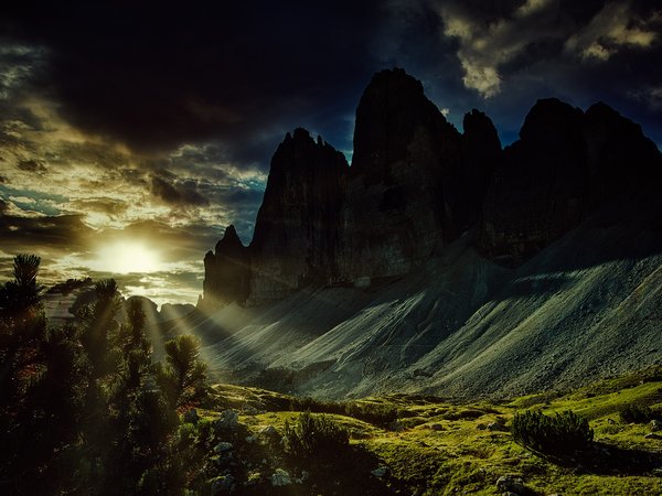 Tre Cime di Lavaredo, горы, Доломиты, лучи, пейзаж, природа, солнце