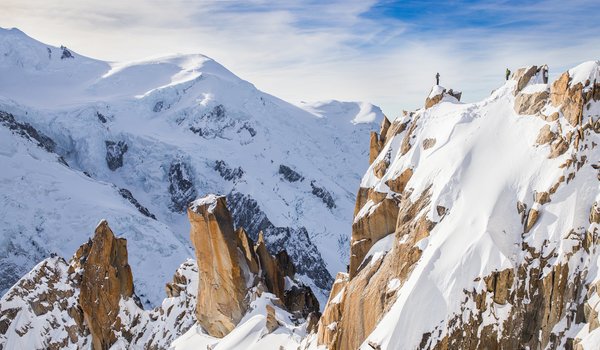 Обои на рабочий стол: альпинисты, Альпы, горы, долина, зима, снег, франция, Шамони