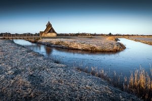 Обои на рабочий стол: Fairfield Church, Frozen, morning