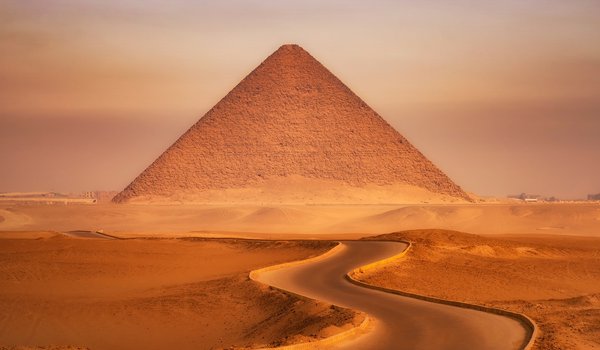 Обои на рабочий стол: Cairo, desert, dunes, egypt, Giza, landscape, monument, pyramid, road, sand