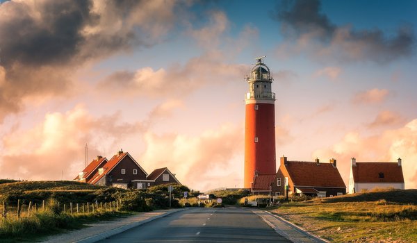 Обои на рабочий стол: Lighthouse, Texel, голландия, дома, дорога, маяк, нидерланды