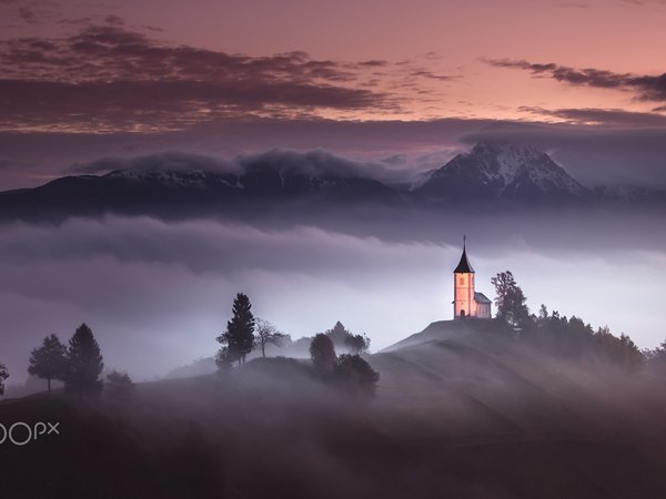 горы, облака, туман, церковь