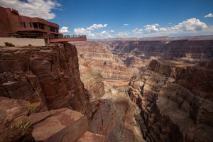 Обои на рабочий стол: Arizona Colorado USA, clouds, grand canyon, height, horizon, mountains, observation deck, rocks, sky, Аризона Колорадо США, Большой каньон, высота, горизонт, горы, Гранд-Каньон, небо, облака, скалы, смотровая площадка